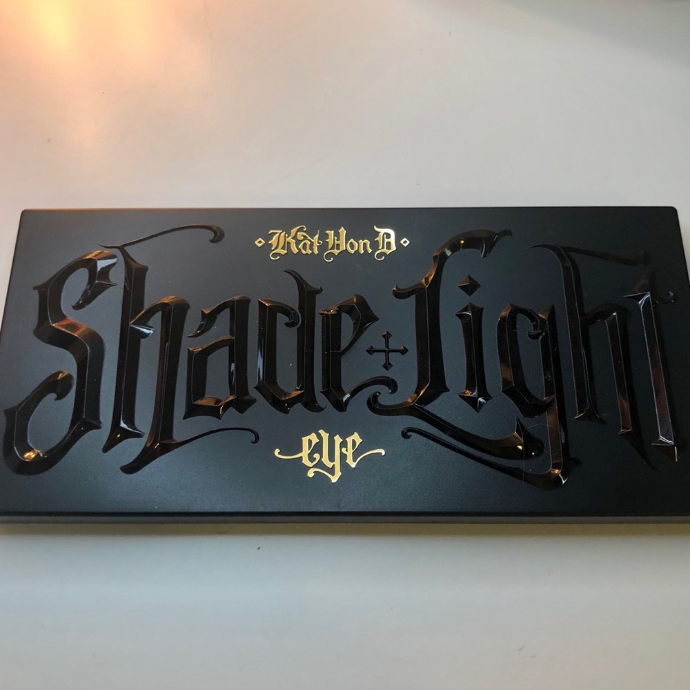 Kat Von D “Shade & Light: Eye” palette